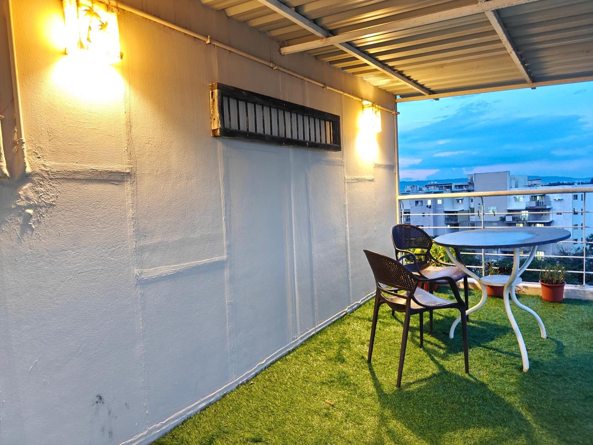 Chandralok Service Apartments 콜라푸르 외부 사진
