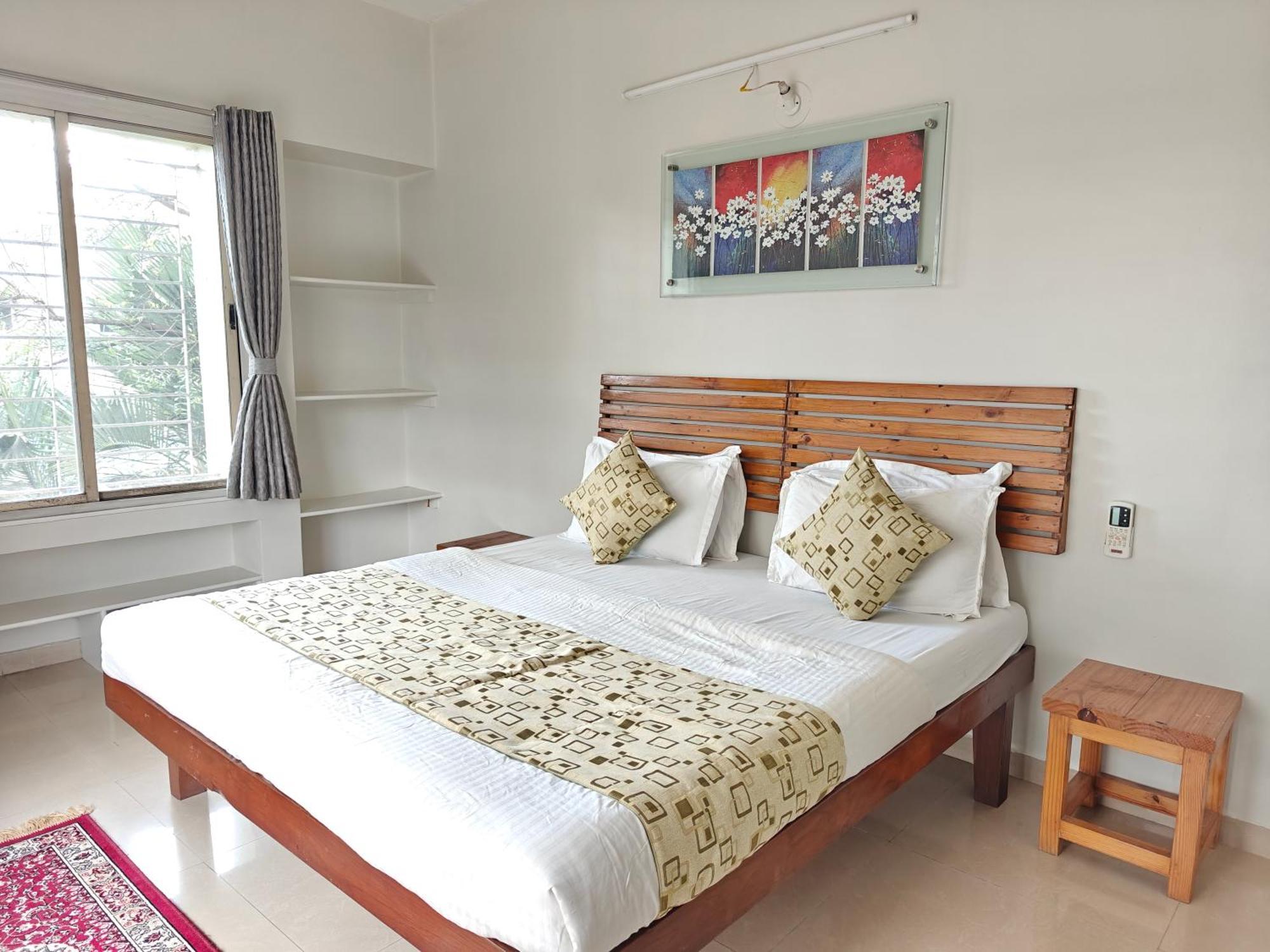 Chandralok Service Apartments 콜라푸르 외부 사진