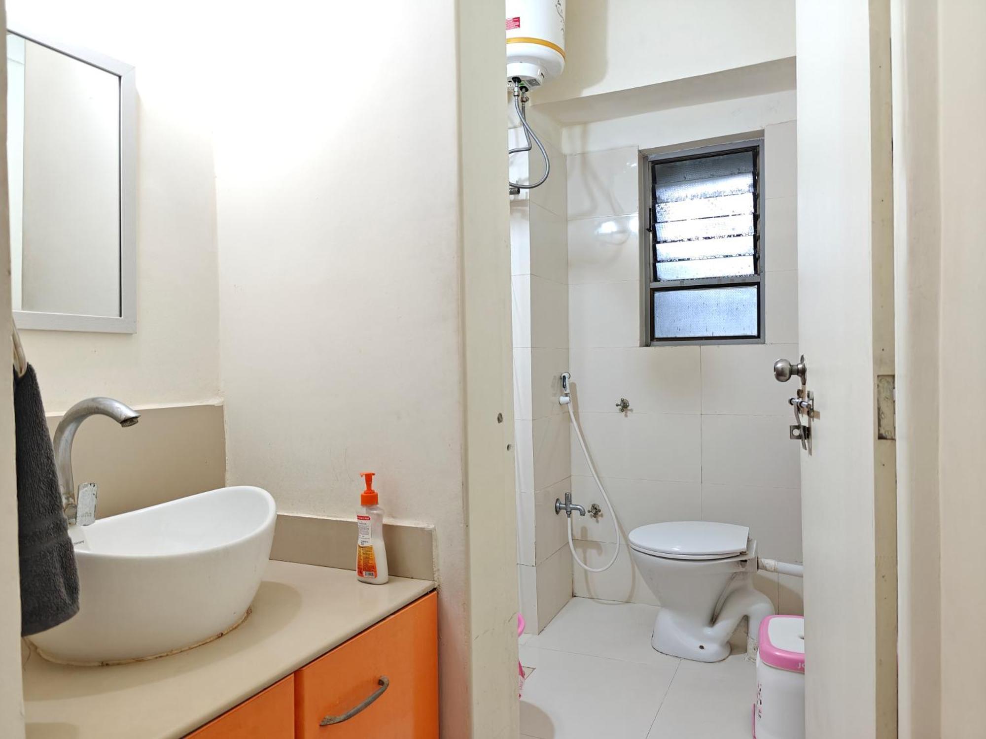 Chandralok Service Apartments 콜라푸르 외부 사진