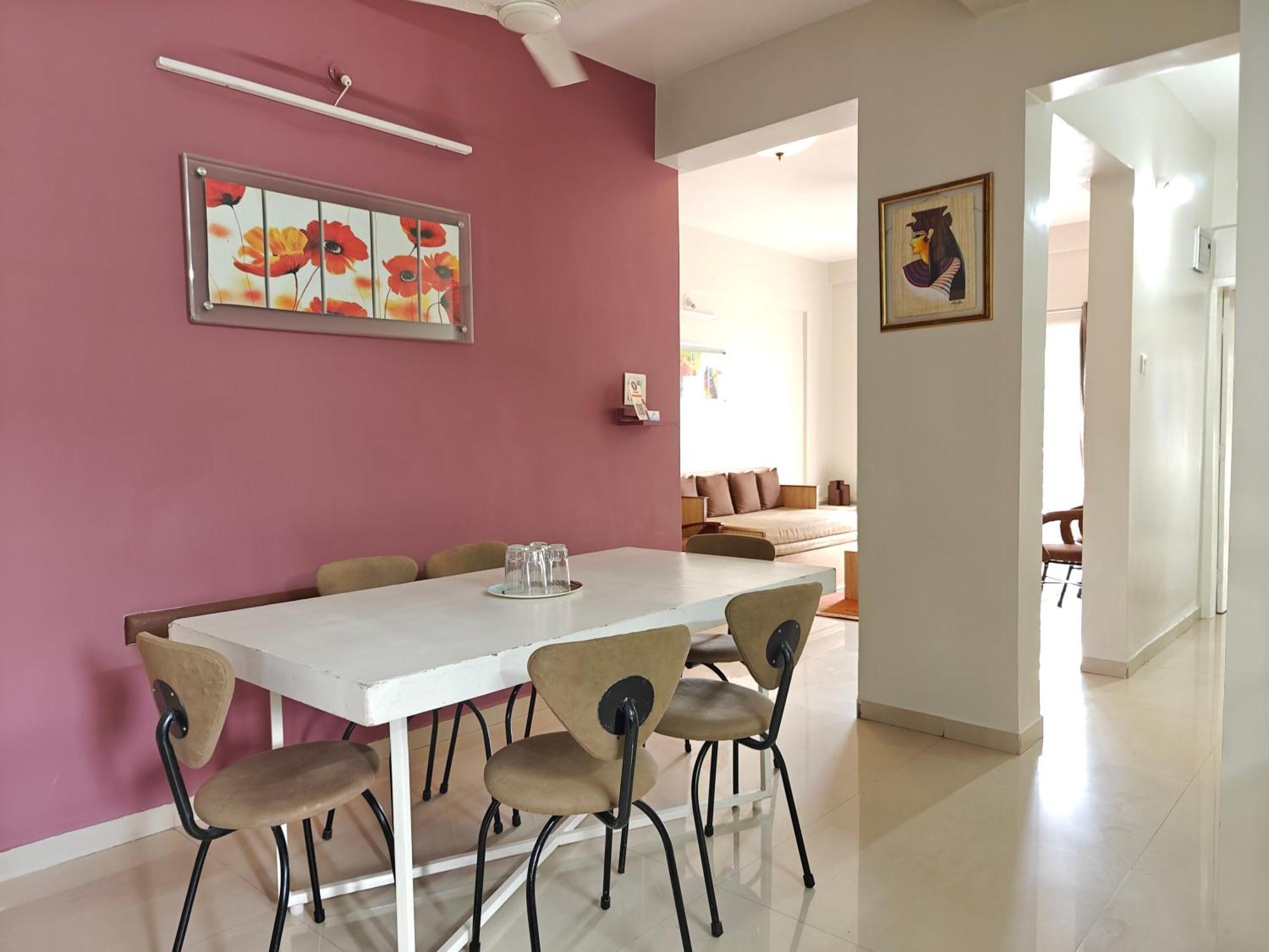 Chandralok Service Apartments 콜라푸르 외부 사진
