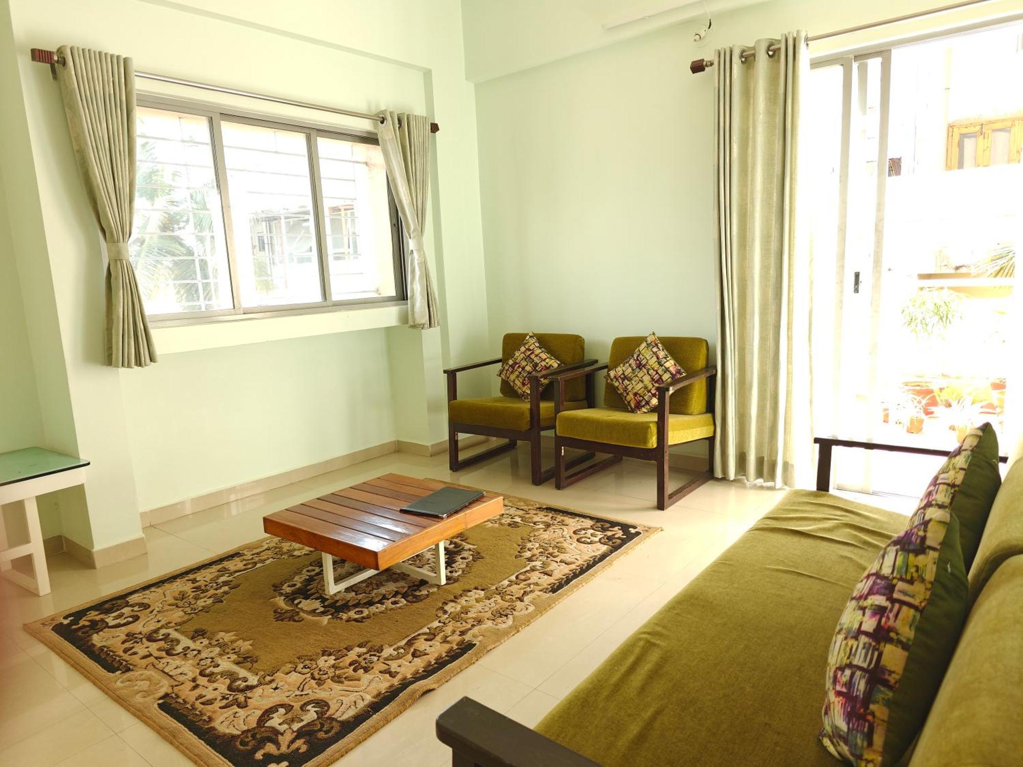 Chandralok Service Apartments 콜라푸르 외부 사진
